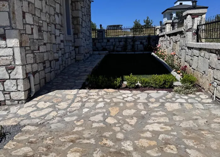 Kataraktis Vila *