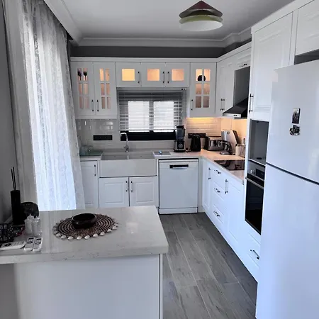 Kataraktis Villa *
