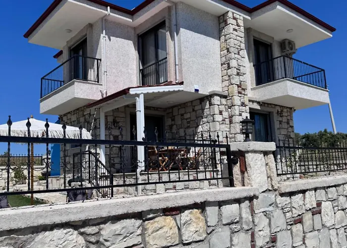 Kataraktis * Seferihisar